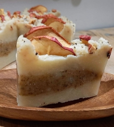 “Apple Pie” Soap