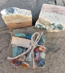 Soap dish with Black Sea stones